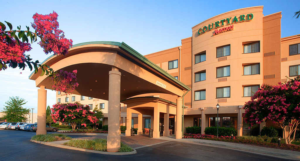 Готель Courtyard By Marriott Roanoke Airport Екстер'єр фото